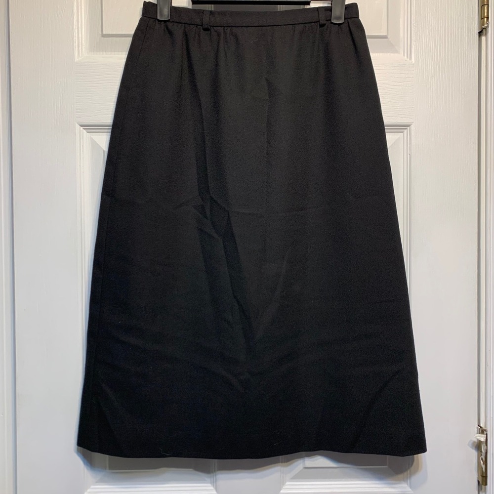 Country Suburbans Midi Skirt Size 8 Black Vintage A-Line Minimalist Academic